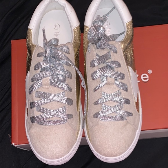 Shoes - Picture 2 of 5